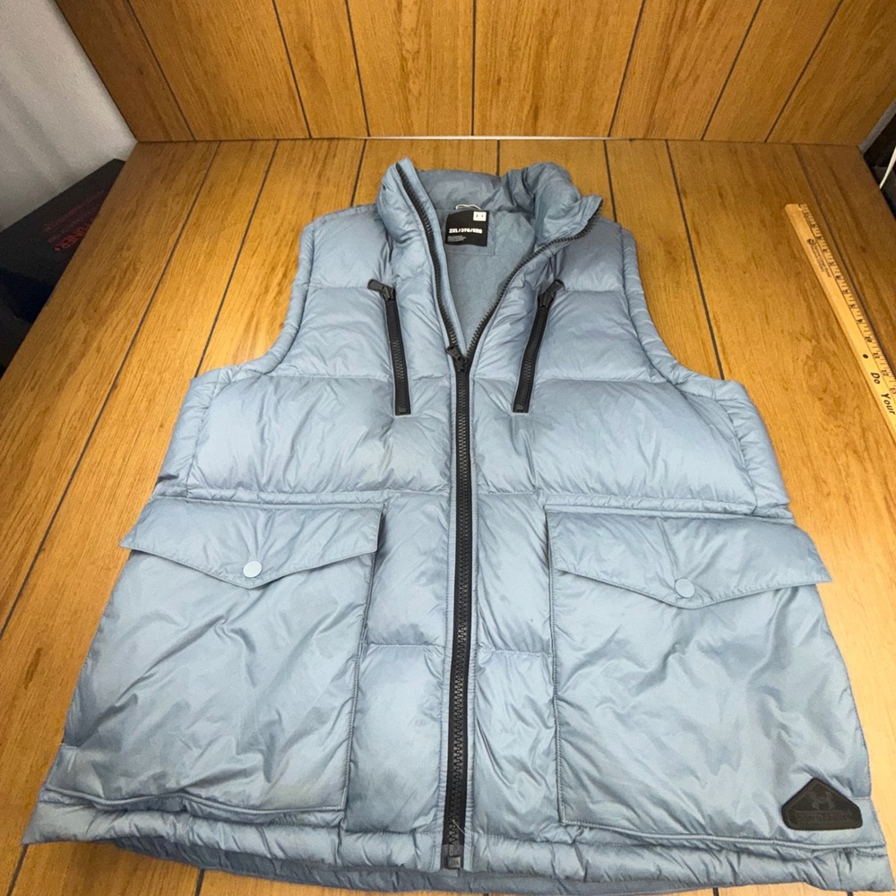 Under Armour  2XL Down Puffer Vest Light Grey Full Zip Quilted Pockets RN 96510